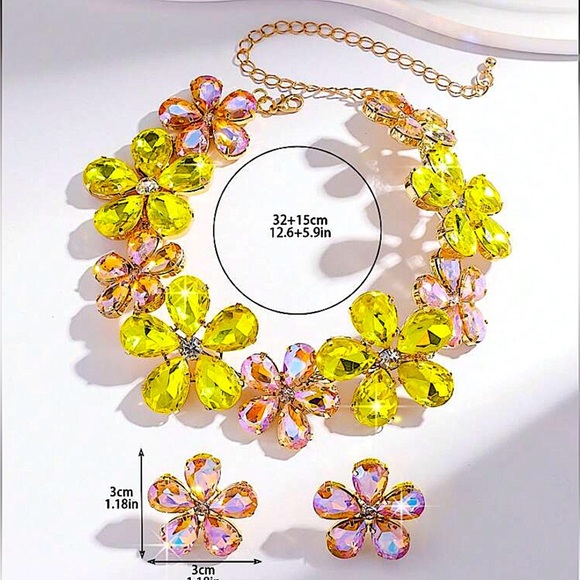 Elegant Austrian Crystal Flower Necklace Earrings Set Multi Color Gold S… - Picture 4 of 4
